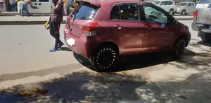 Toyota Yaris 2010 Burgundy
