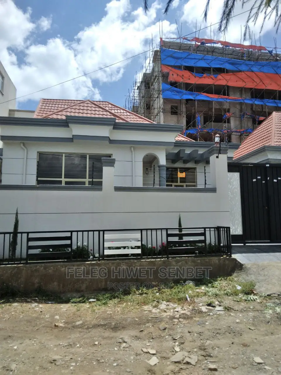 5bdrm Villa in አአ, Bole for Sale