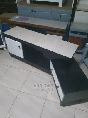 ቲቪ ማስቀመጫ/ቲቪ ስታንድ