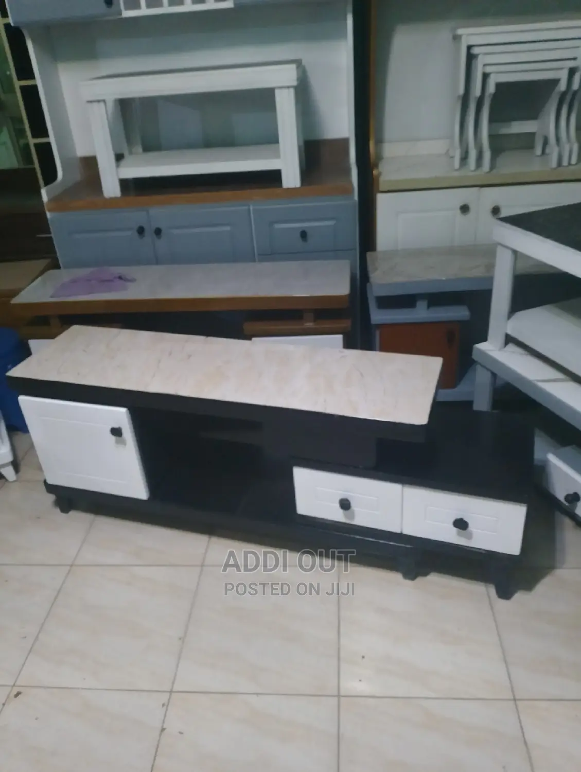 ቲቪ ማስቀመጫ/ቲቪ ስታንድ