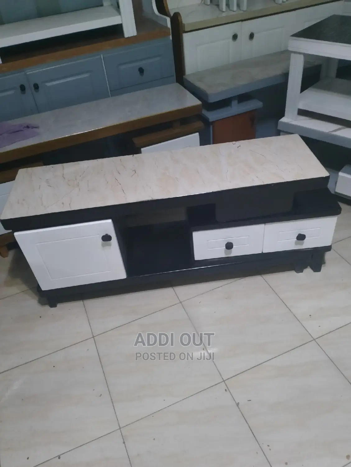 Tv Stand/የቲቪ ማስቀመጫ