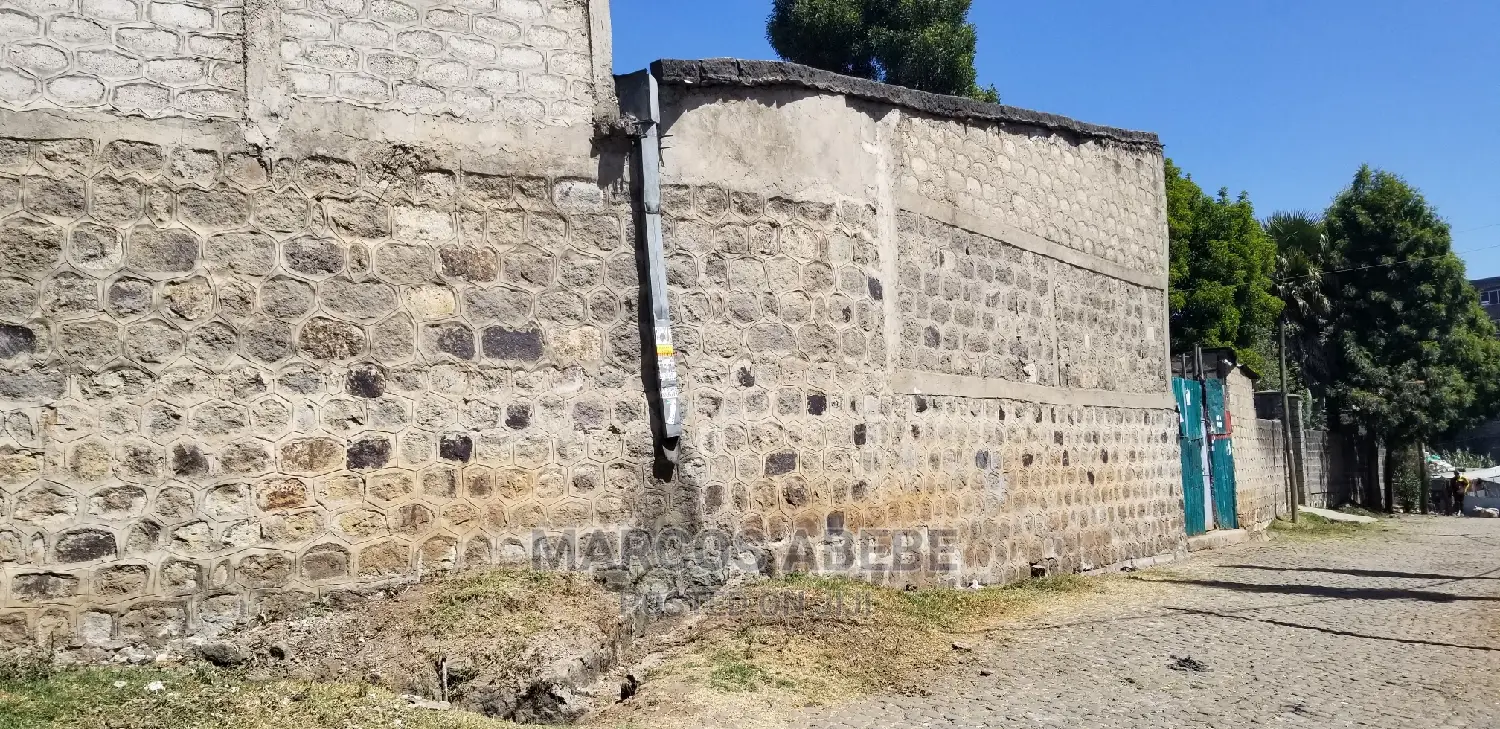 6bdrm Villa in Around Winget, Addis Ketema for Sale