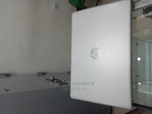 Photo - New Laptop HP EliteBook 840 G5 8GB Intel Core I7 SSD 512GB