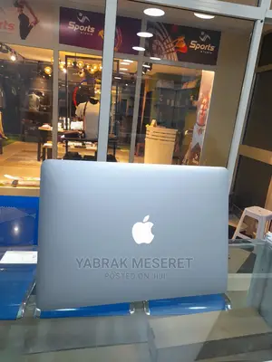 New Laptop Apple MacBook Air 2015 8GB Intel Core I5 SSD 256GB