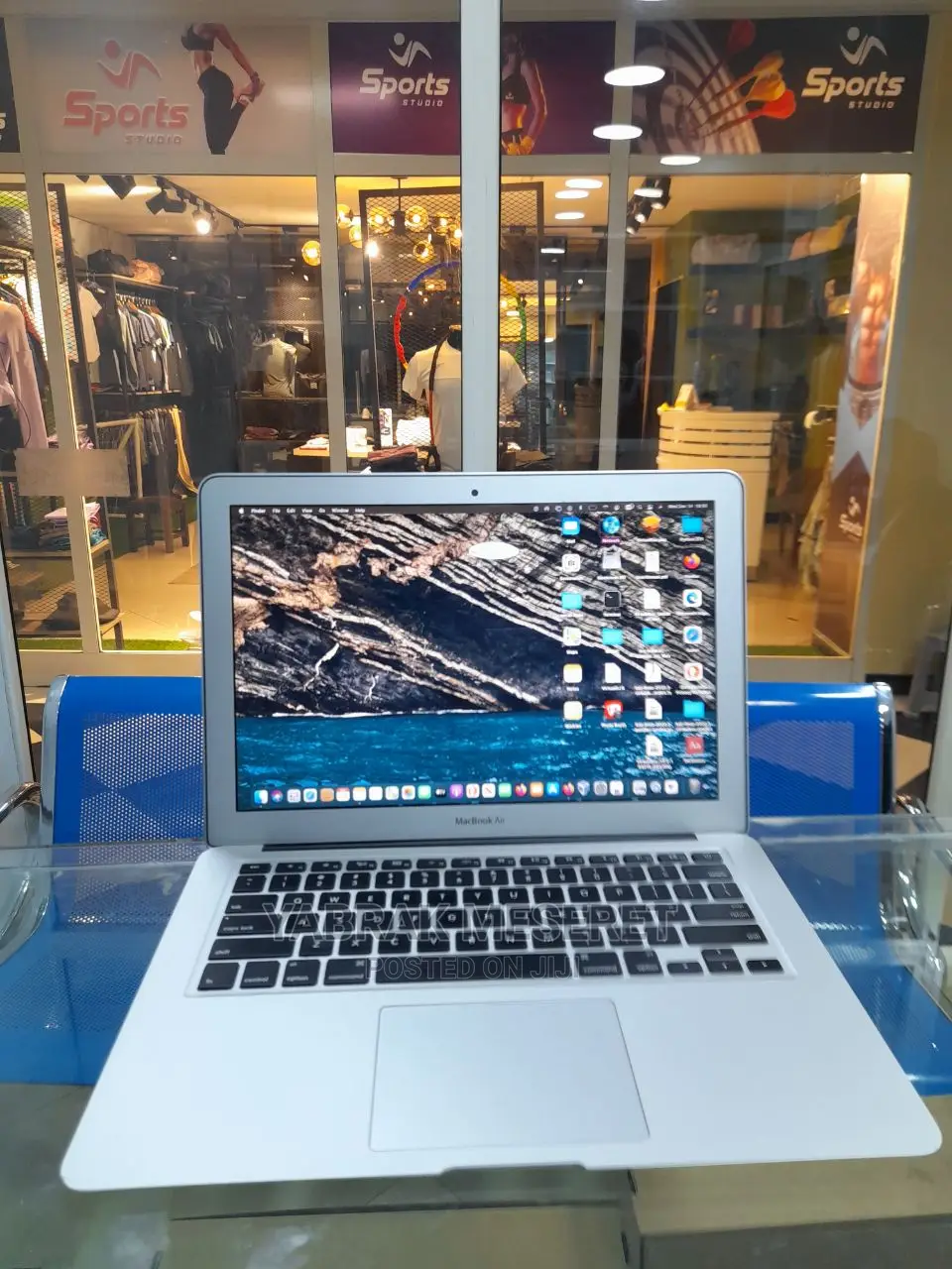 New Laptop Apple MacBook Air 2015 8GB Intel Core I5 SSD 256GB