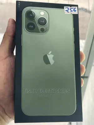 New Apple iPhone 13 Pro Max 256 GB Green