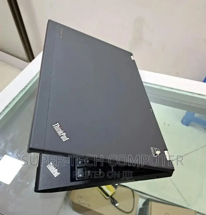 Laptop Lenovo ThinkPad Yoga 4GB Intel Core I5 SSD 256GB