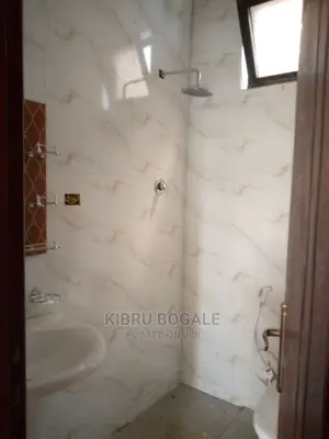 3bdrm Villa in Ayat, Bole for sale