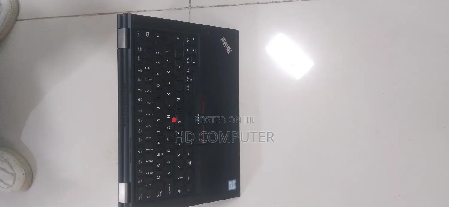 New Laptop Lenovo ThinkPad Yoga 370 8GB Intel Core I5 SSD 512GB