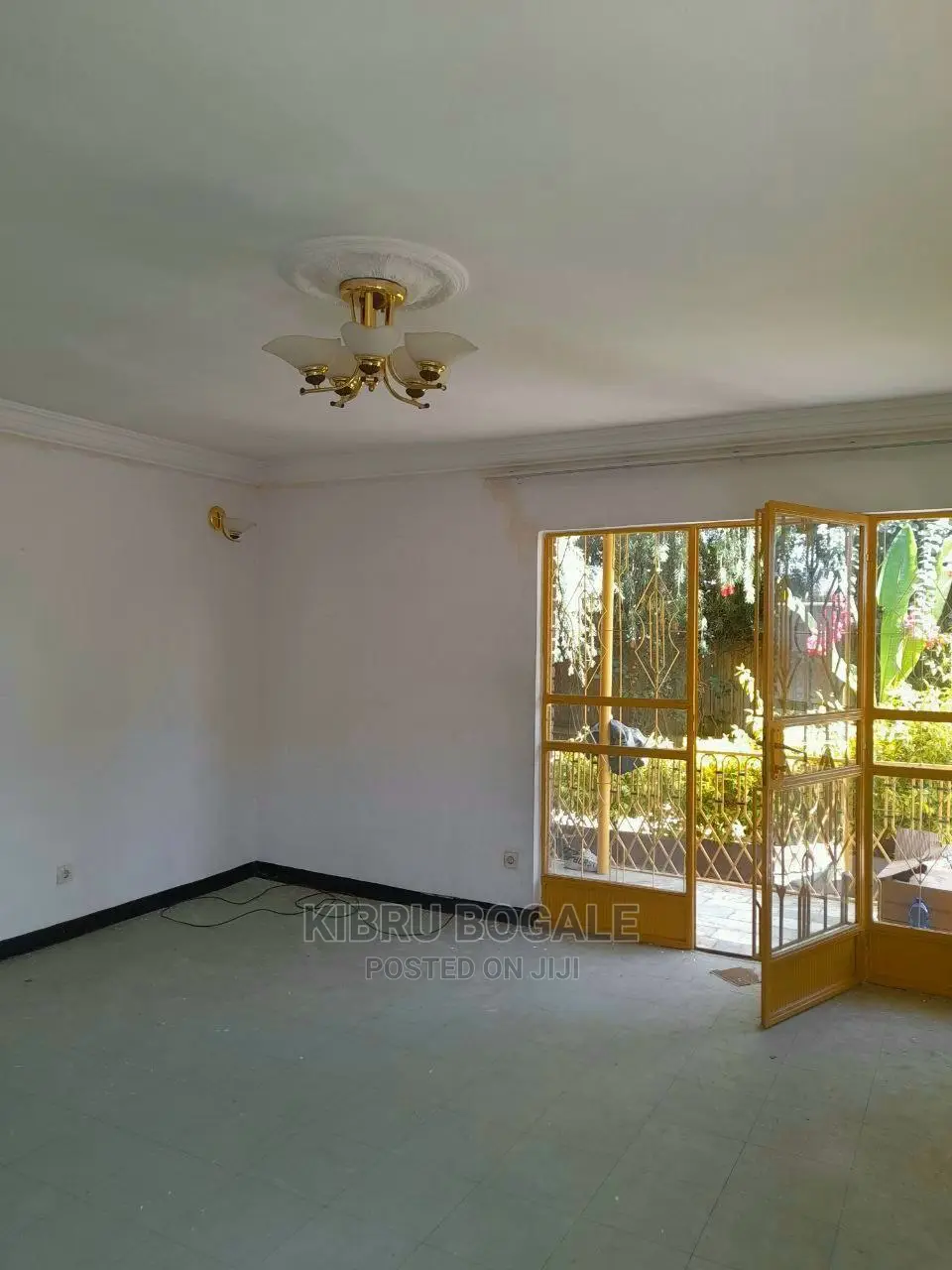 3bdrm Villa in Ayat, Bole for sale