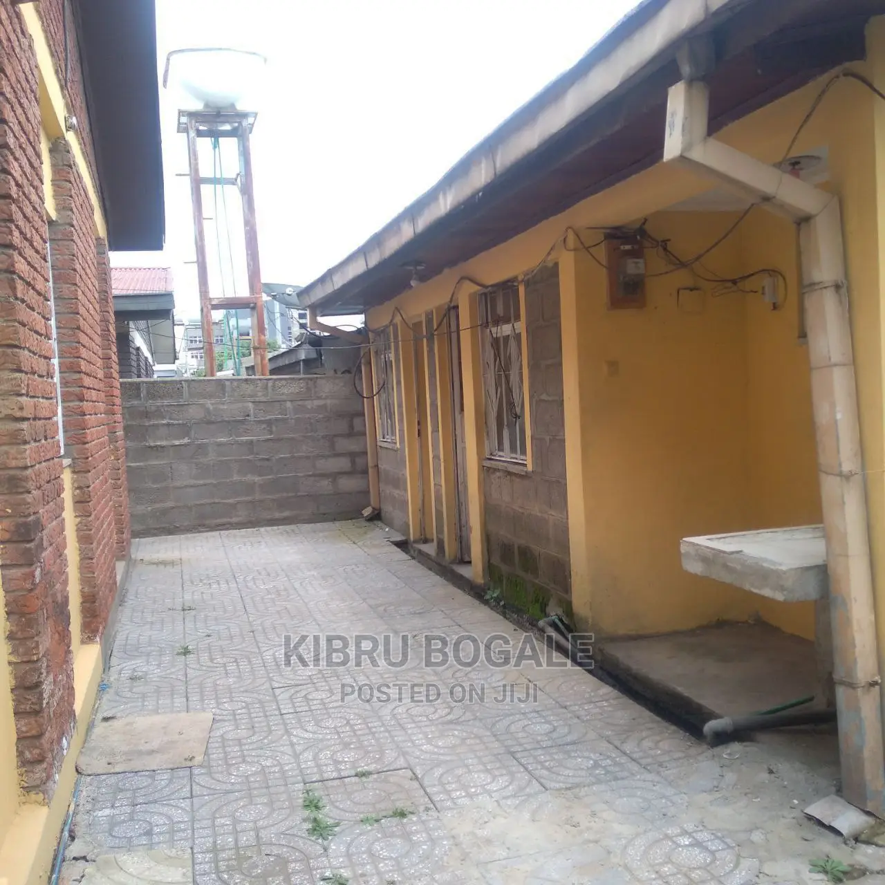 3bdrm Villa in Ayat, Bole for sale