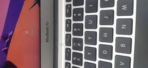 Photo - New Laptop Apple MacBook 2017 8GB SSD 128GB