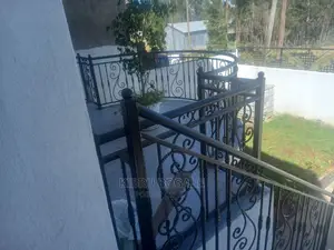 5bdrm House in Ayat, Bole for Sale