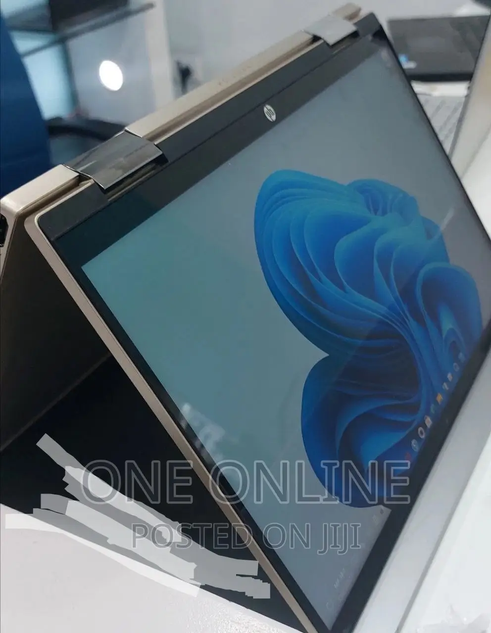 New Laptop HP Pavilion X360 8GB Intel Core I5 SSD 512GB