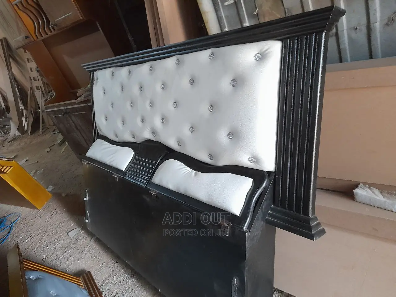 አልጋዎች/Beds