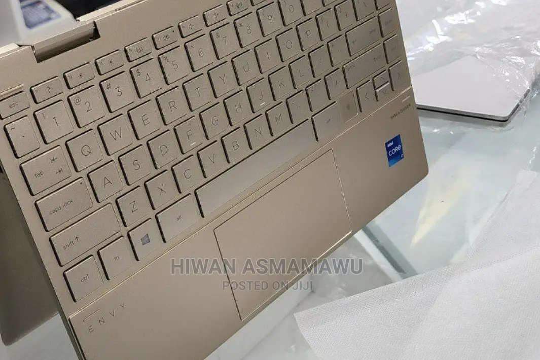 New Laptop HP Envy X360 8GB Intel Core I5 HDD+SSD 1T