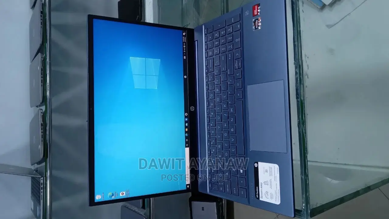 New Laptop HP Pavilion 10 16GB Intel Core I7 SSD 512GB