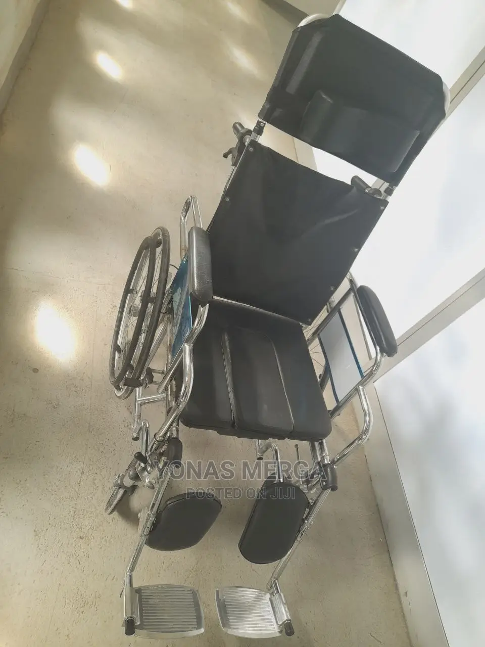 Stracher Wheal Chair