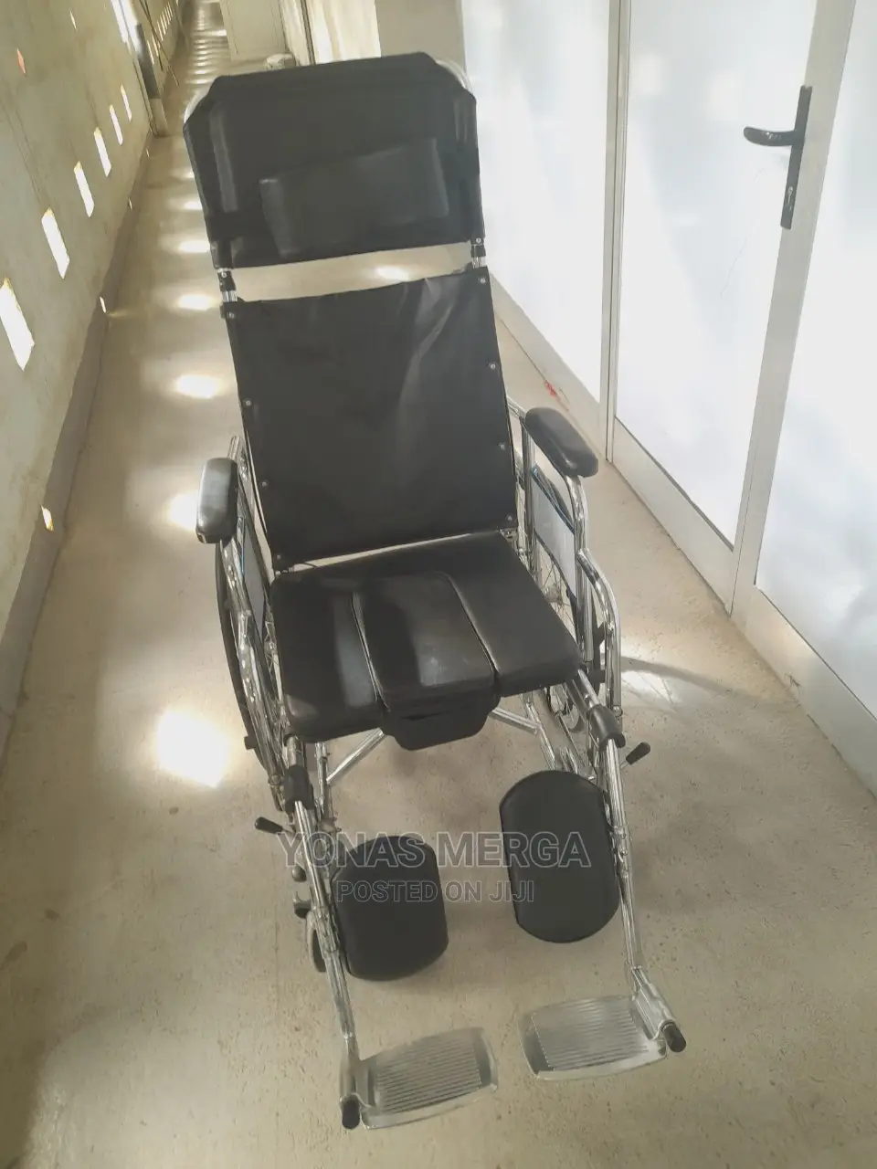 Stracher Wheal Chair