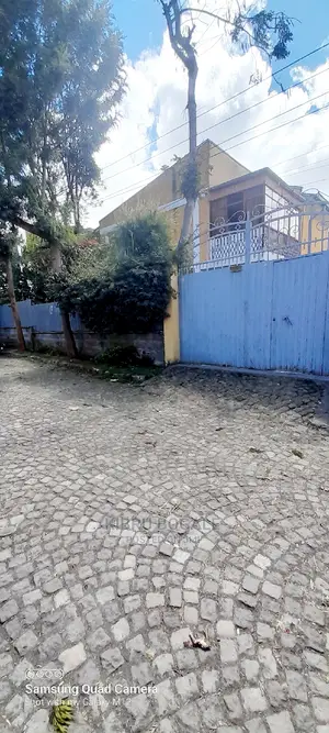 5bdrm House in Ayat, Bole for sale