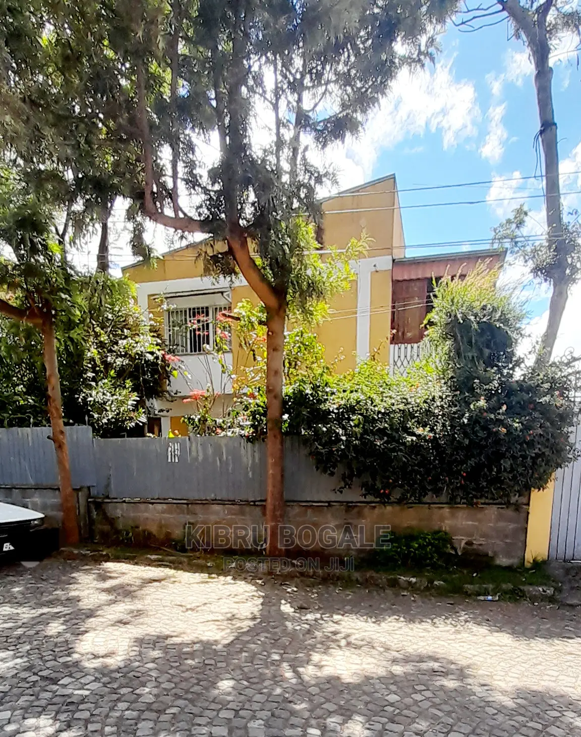 5bdrm House in Ayat, Bole for sale