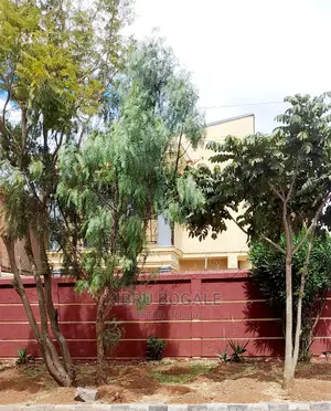 6bdrm House in Ayat, Bole for Sale