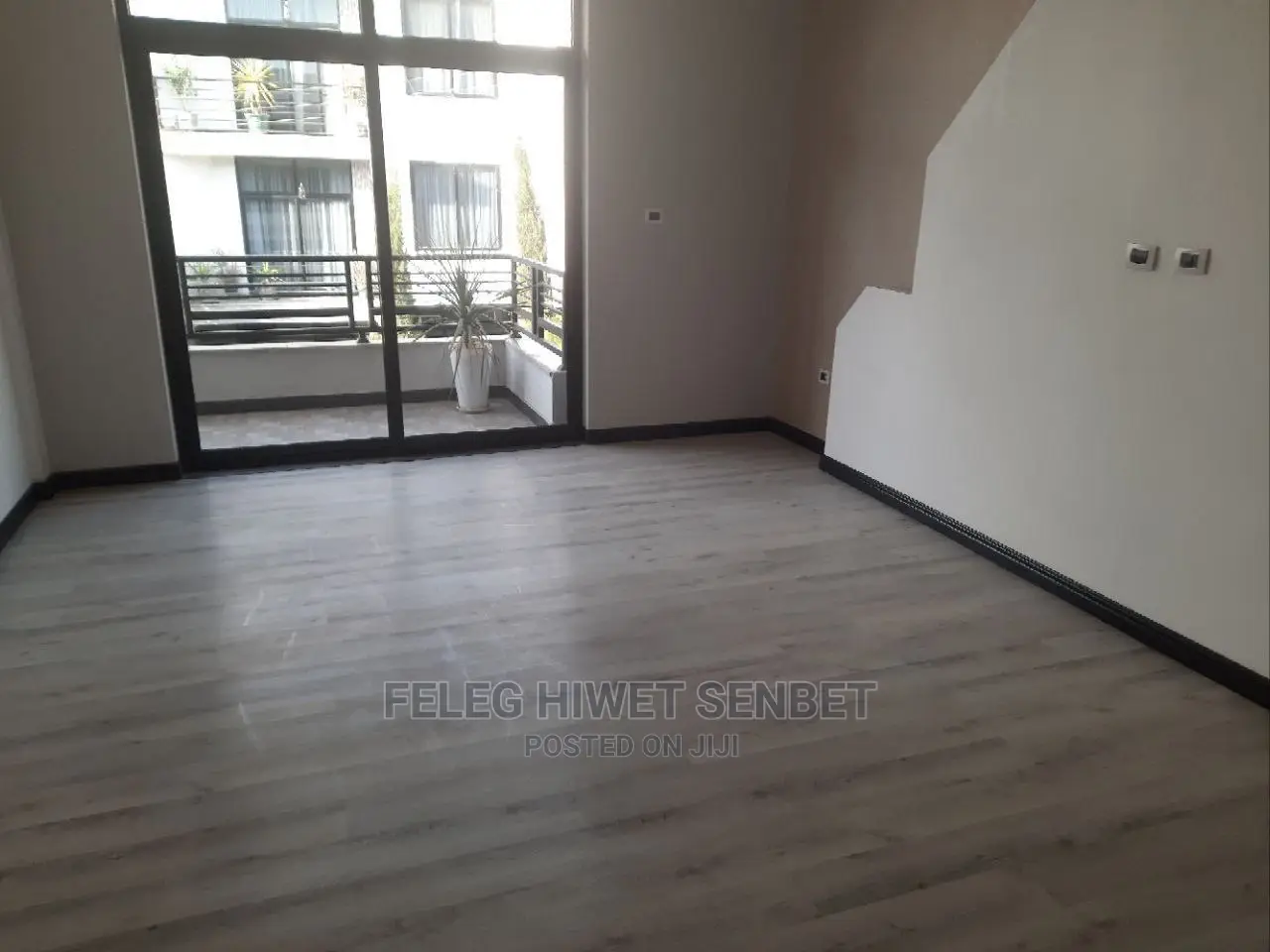 Furnished 4bdrm House in አሠ, Bole for sale