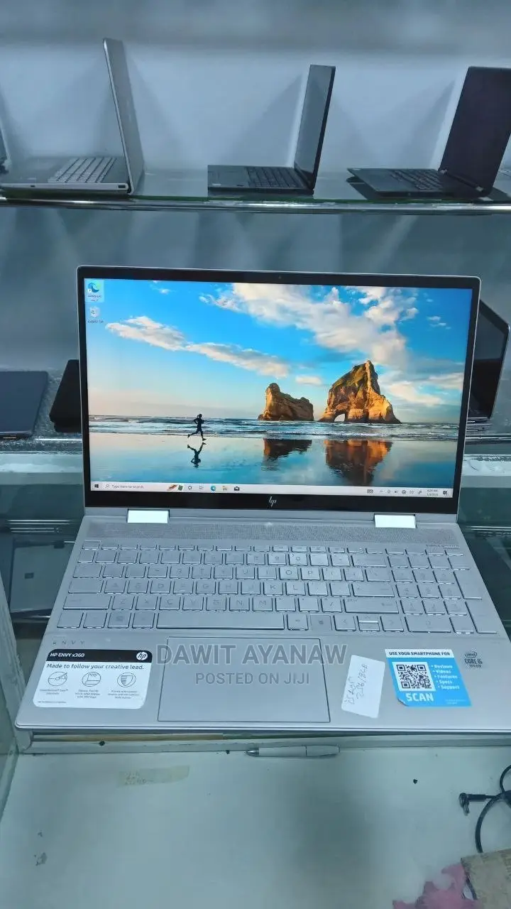 New Laptop HP Envy X360 8GB Intel Core I5 SSD 256GB
