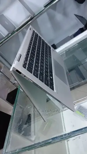 Photo - New Laptop HP EliteBook X360 1030 G3 16GB Intel Core I5 SSD 512GB