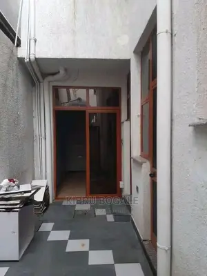 5bdrm House in Ayat, Bole for sale