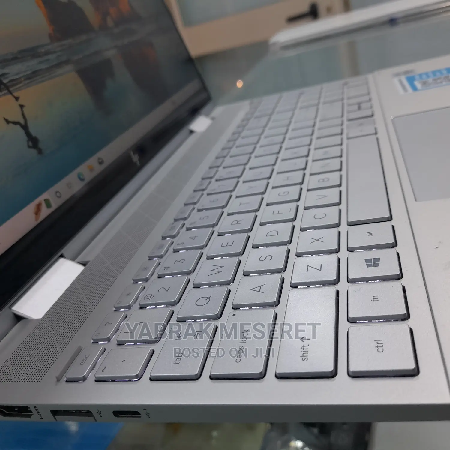 New Laptop HP Envy X360 8GB Intel Core I5 SSD 256GB