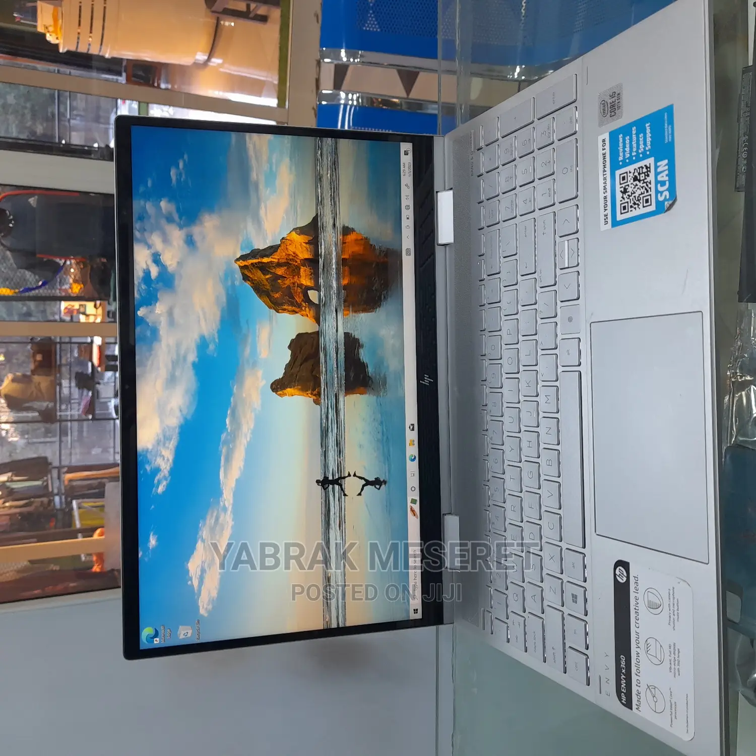 New Laptop HP Envy X360 8GB Intel Core I5 SSD 256GB