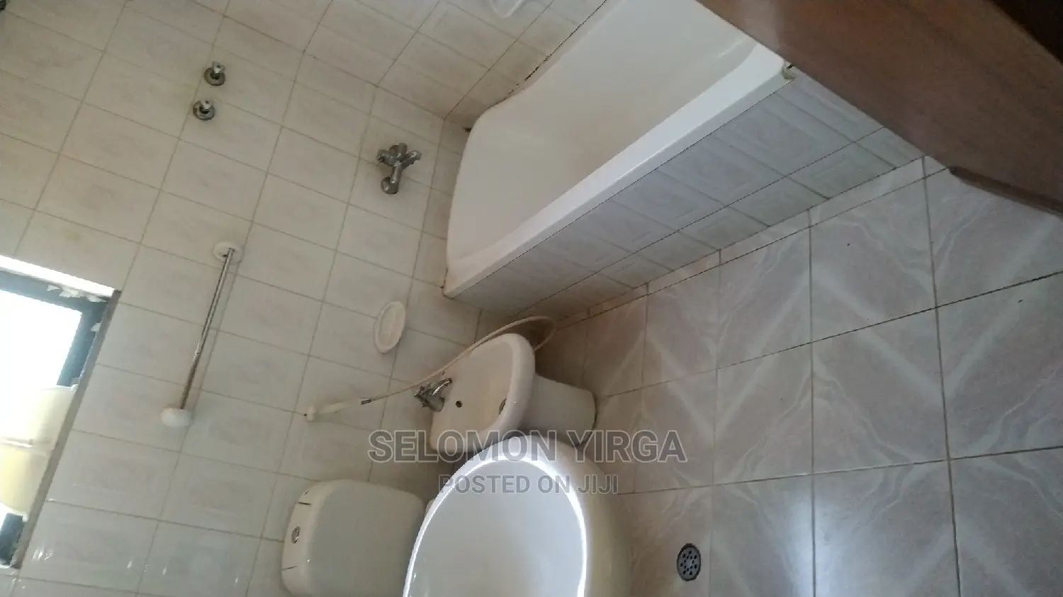 Furnished 5bdrm Townhouse / Terrace in አድስ አበባ, Bole for Rent