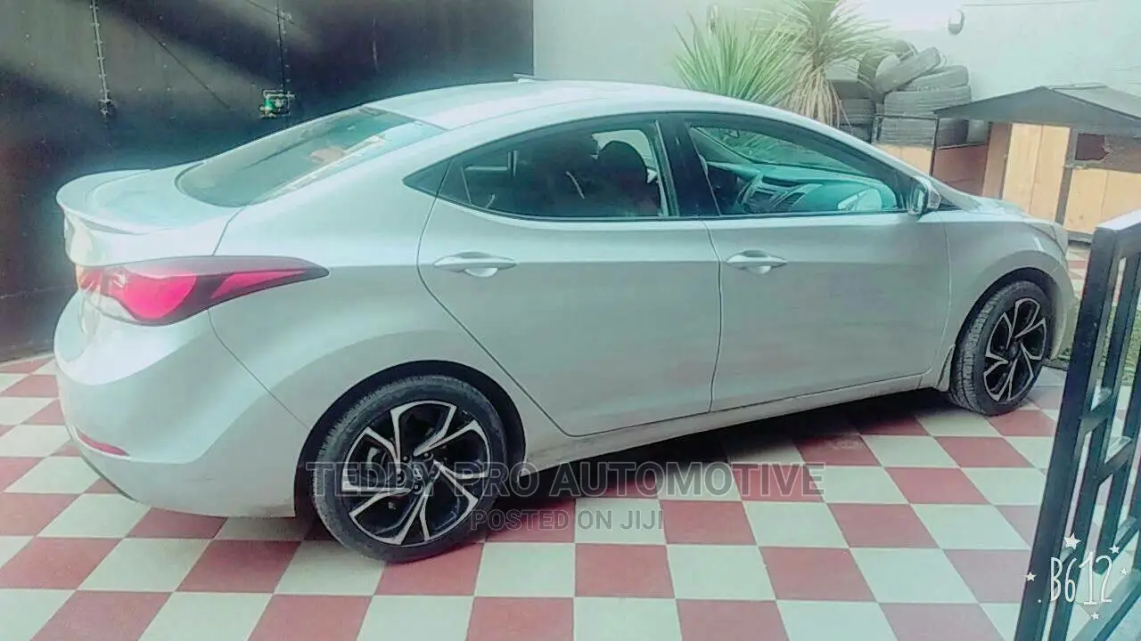 Hyundai Elantra 2015 Gray
