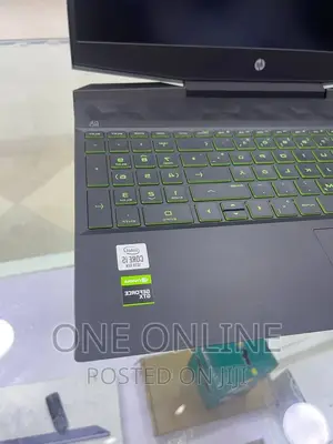 New Laptop HP Pavilion 15 8GB Intel Core I5 SSD 256GB