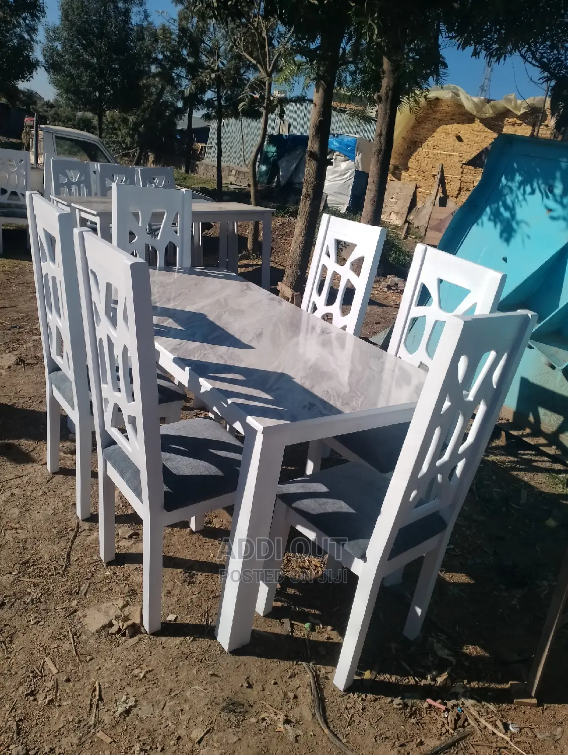 Dining Table /መመገቢያ ጠረጴዛ