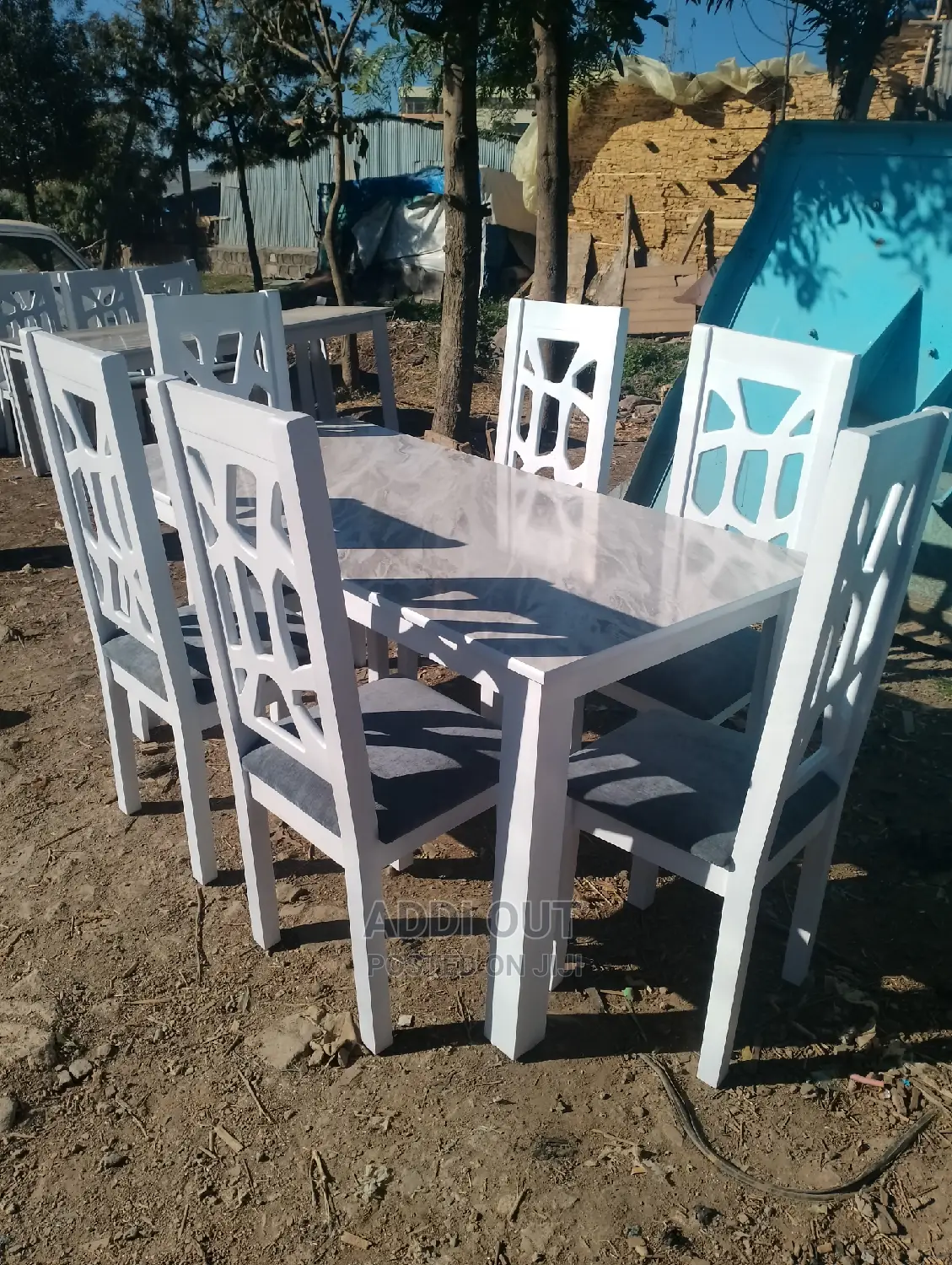 Dining Table /መመገቢያ ጠረጴዛ