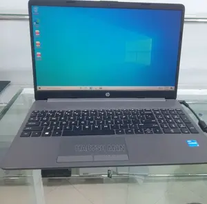 New Laptop HP Stream Notebook 8GB Intel Core I3 HDD 1T