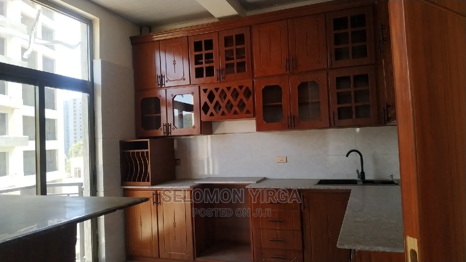 3bdrm Apartment in አድስ አበባ, Bole for Rent