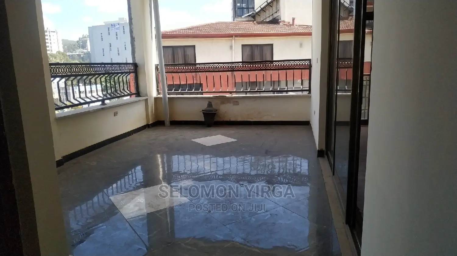 3bdrm Apartment in አድስ አበባ, Bole for Rent