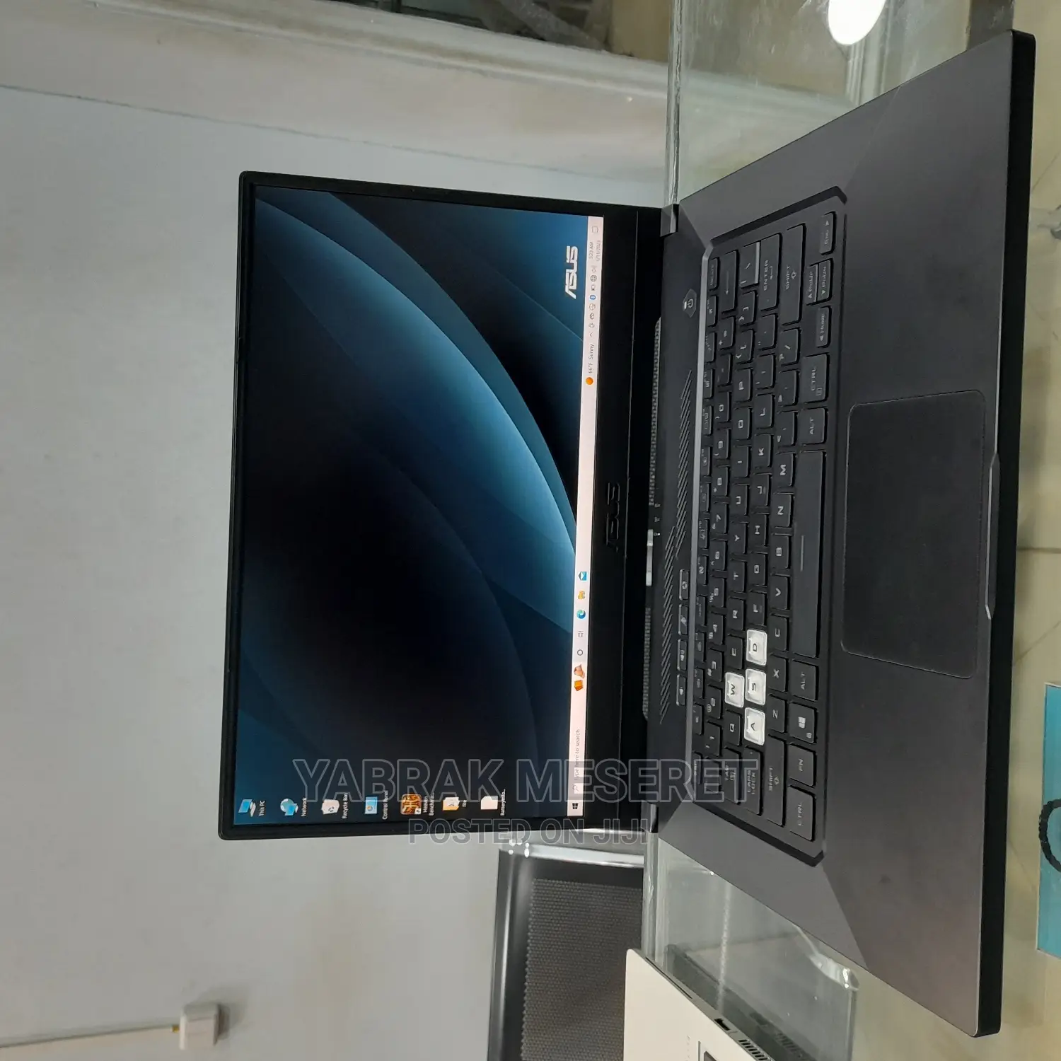 New Laptop Asus 16GB Intel Core I7 SSD 1T