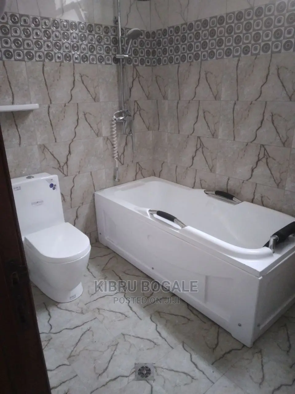 3bdrm Villa in Figa, Bole for sale