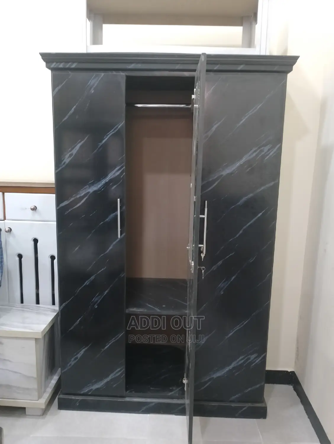 ቁምሳጥን/Cupboard