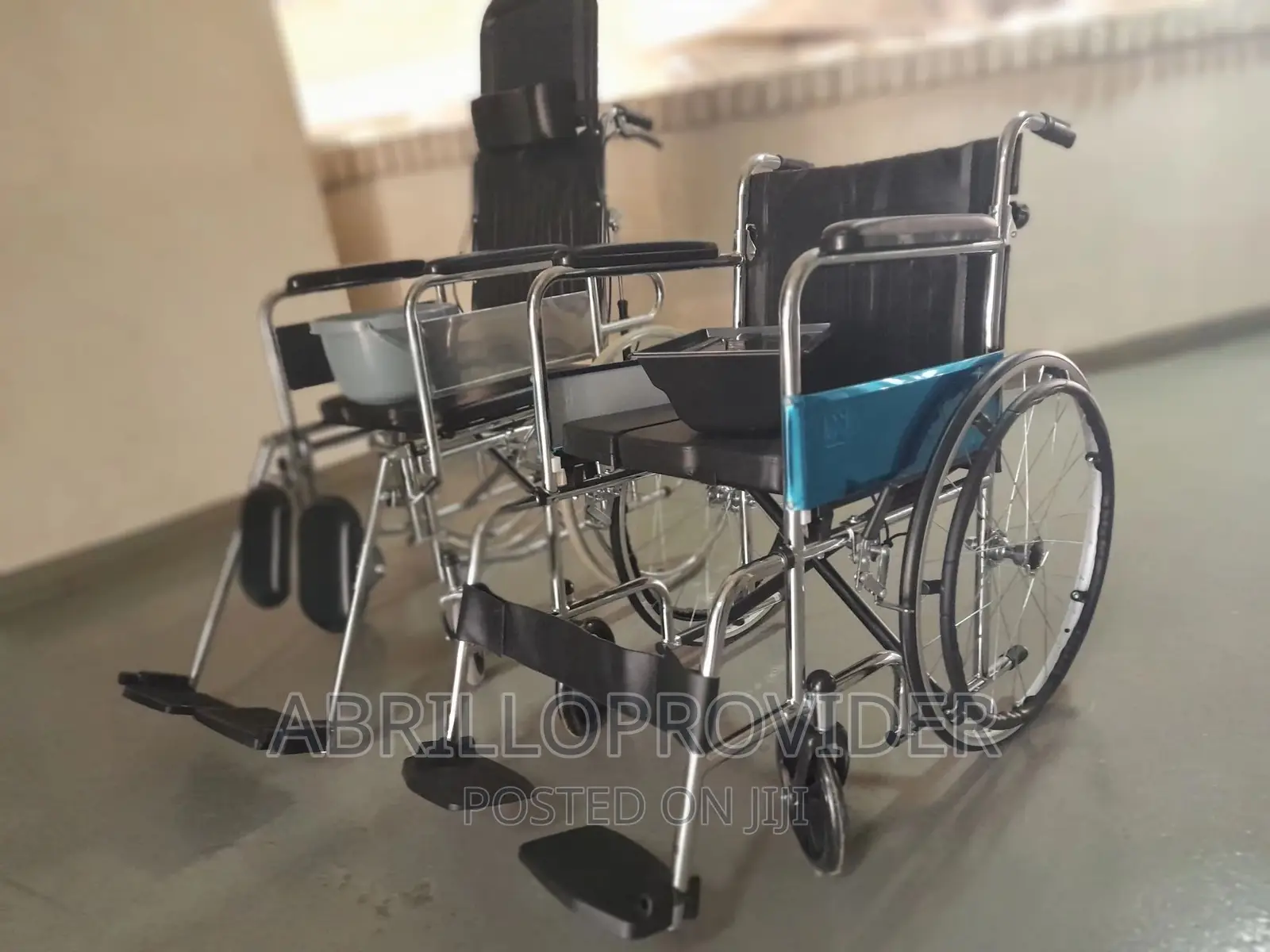 COMMODE WHEELCHAIR የህሙማን መርጃ ተሽከርካሪ ወንበር