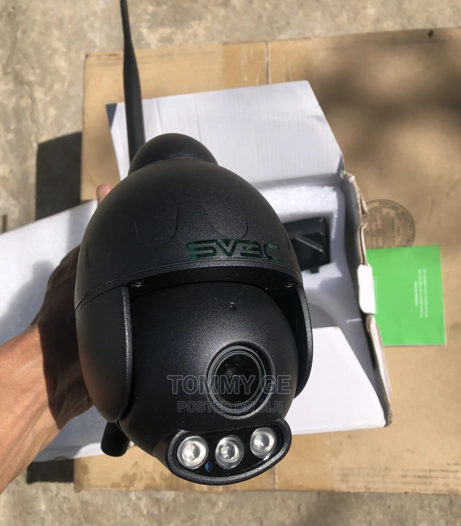 ለግቤ ወይም ለዉጪ እና ለጋራጅ ፣ ለመጋዘን የሚመከር ካሜራ ከስልክዎ_ጋር_ተገናኝቶ_ባሉበት