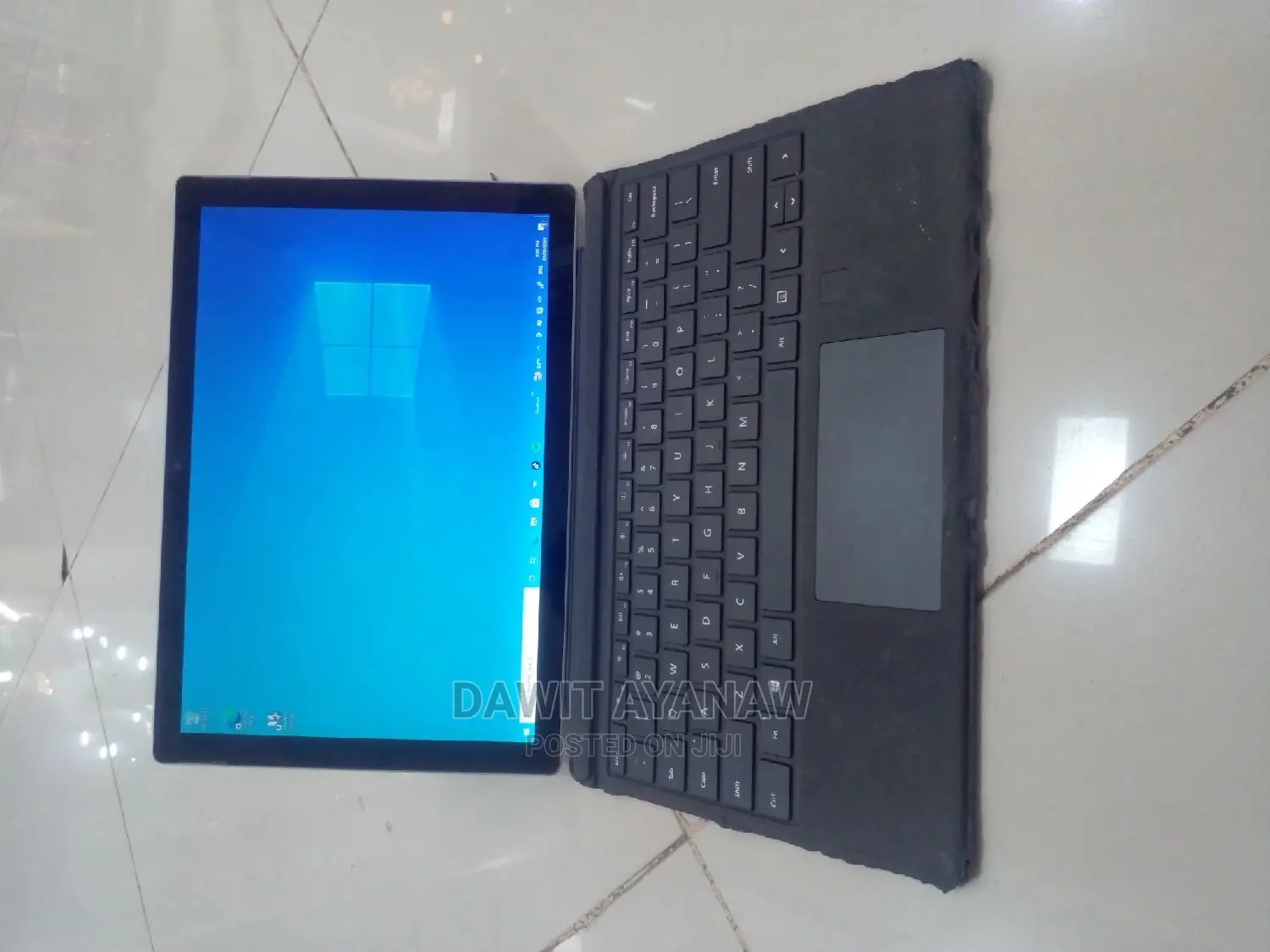 New Laptop Microsoft Surface Pro 4GB Intel Core I5 SSD 128GB