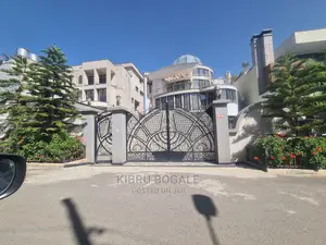 7bdrm House in Cmc, Bole for sale