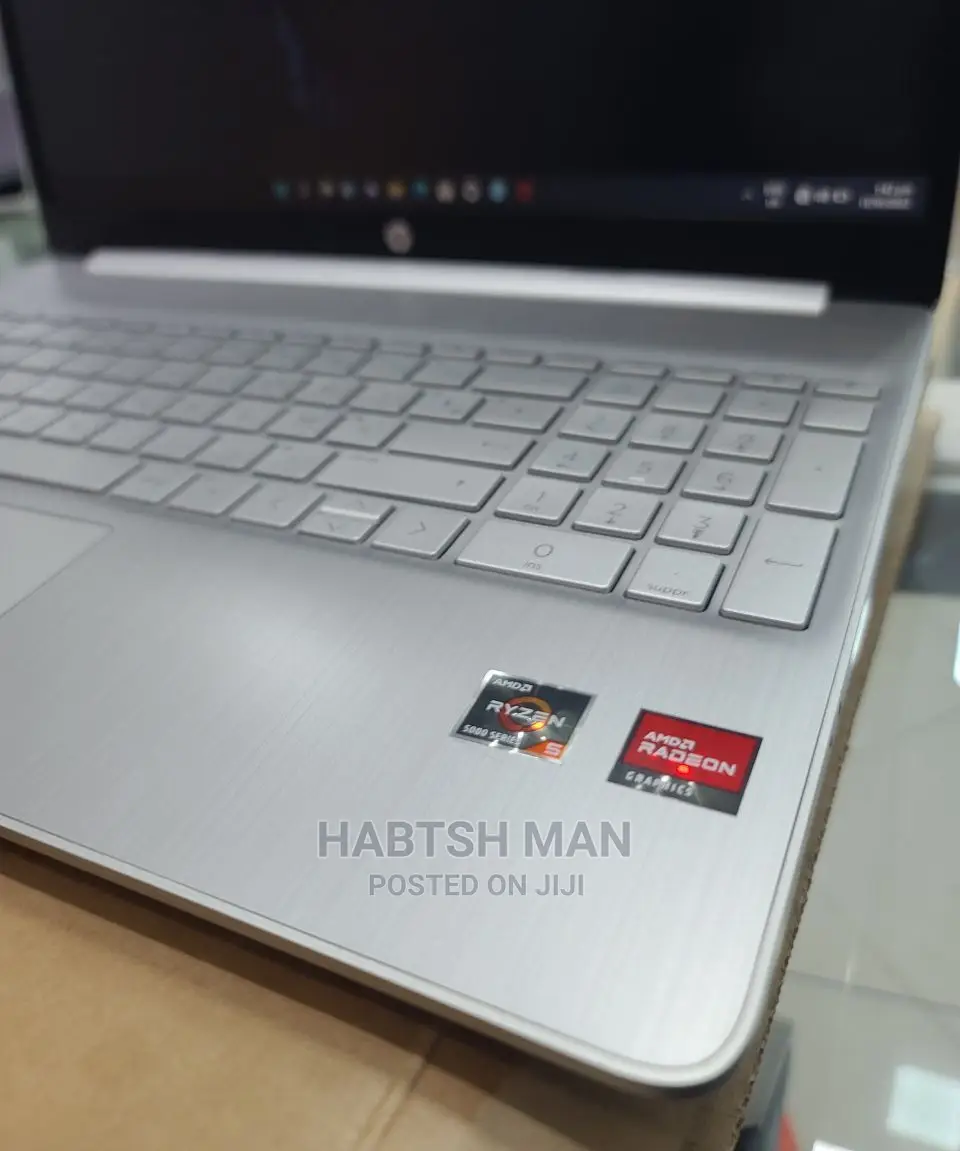 New Laptop HP Stream Notebook 8GB AMD Ryzen 5 SSD 256GB