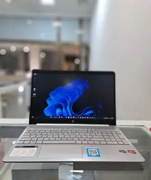 New Laptop HP Stream Notebook 8GB AMD Ryzen 5 SSD 256GB