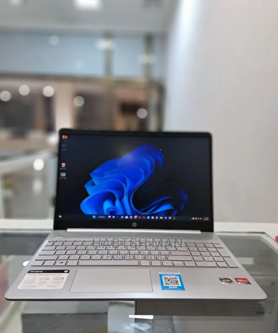 New Laptop HP Stream Notebook 8GB AMD Ryzen 5 SSD 256GB